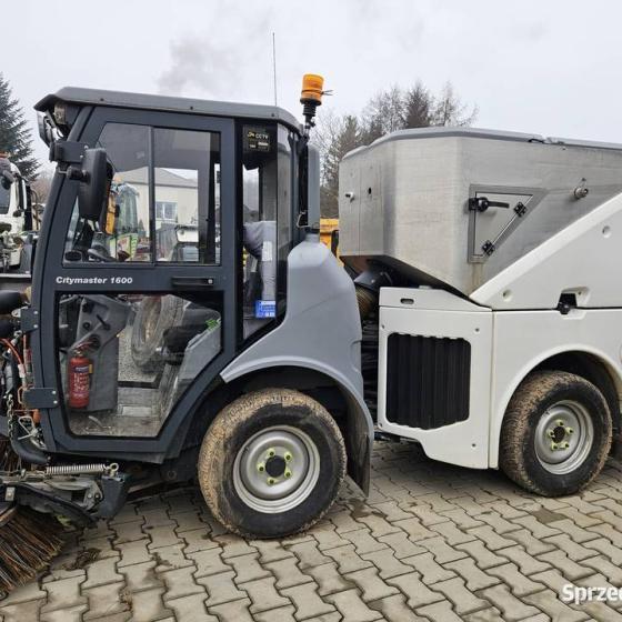 Zamiatarka-HAKO-CITYMASTER-1600-2019-7