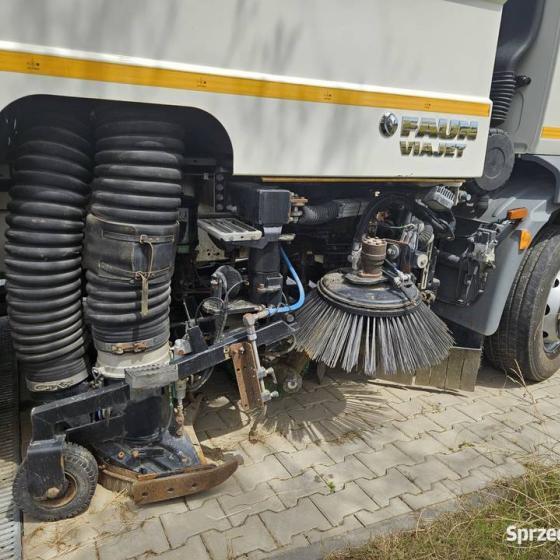 DAF-LF220-Zamiatarka-dwustronna-FAUN-WAJET-2015-5